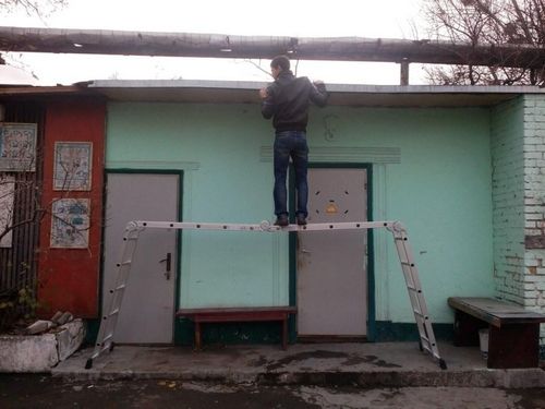 Трехсекционные алюминиевые лестницы: раздвижные секции 3х11 и 12, 14 универсальная, раскладные ступени (лестница, секция) Трехсекционные алюминиевые лестницы: раздвижные секции 3х11 и 12, 14 универсальная, раскладные ступени