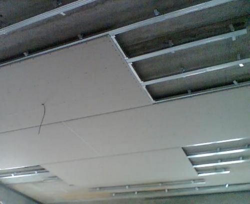 Трехуровневый потолок из гипсокартона своими руками (каркас, плоскость, потолок) Трехуровневый потолок из гипсокартона своими руками