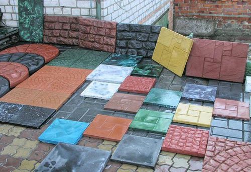 Тротуарная плитка для дорожек на даче (44 фото): природный эко-камень в виде ромба, материалы «паутинка» и под дерево для сада (плитка, дорожка, тротуарный) Тротуарная плитка для дорожек на даче (44 фото): природный эко-камень в виде ромба, материалы «паутинка» и под дерево для сада