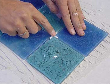 Укладка керамической плитки, цена работ, как правильно производить облицовку
