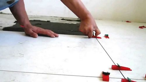 Укладка плитки на пол своими руками: видео-инструкция, 105 фото. Технология укладки (плитка, фото) Укладка плитки на пол своими руками: видео-инструкция, 105 фото. Технология укладки