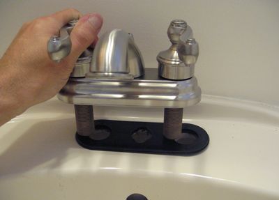 Установка раковины в ванной своими руками: фото, видео инструкция