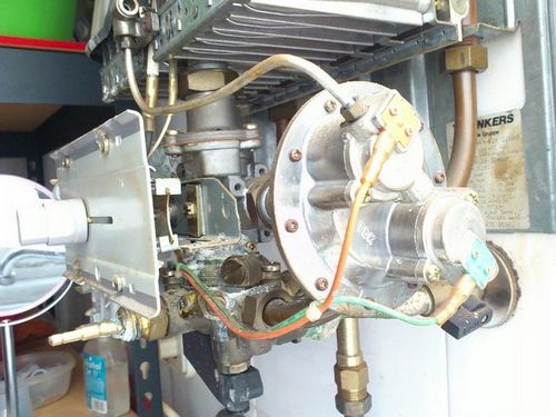Устройство и принцип работы газового водяного блока: колонки и сопло Вентури, узел и редуктор, часть Нева (колонка, газовый) Устройство и принцип работы газового водяного блока: колонки и сопло Вентури, узел и редуктор, часть Нева