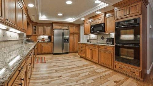 Водостойкий ламинат на кухню (72 фото): влагостойкое покрытие под плитку 34 класса