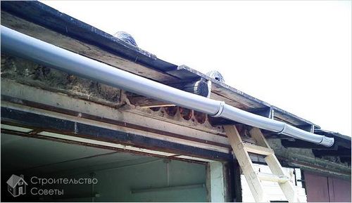 Водосток из канализационных труб своими руками - особенности и монтаж (труба, желоб) Водосток из канализационных труб своими руками - особенности и монтаж