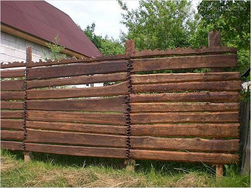 Забор из горбыля своими руками (+фото) (горбыль, забор) Забор из горбыля своими руками (+фото)