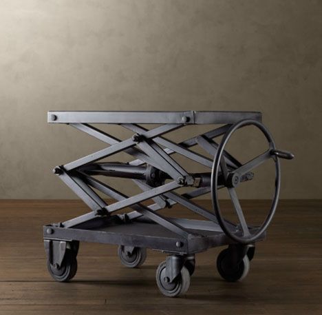 Журнальные столики на колесиках (54 фото): маленький овальный стол на колесах, красивые белые модели с ящиками, высокие варианты в стиле «лофт»