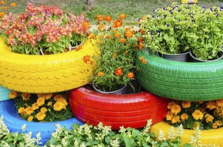Клумбы из покрышек своими руками Клумбы из покрышек своими руками