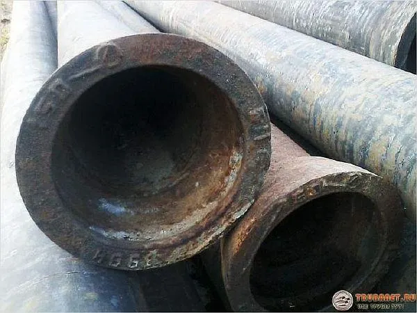 Фото – чугунные раструбные трубы для канализации