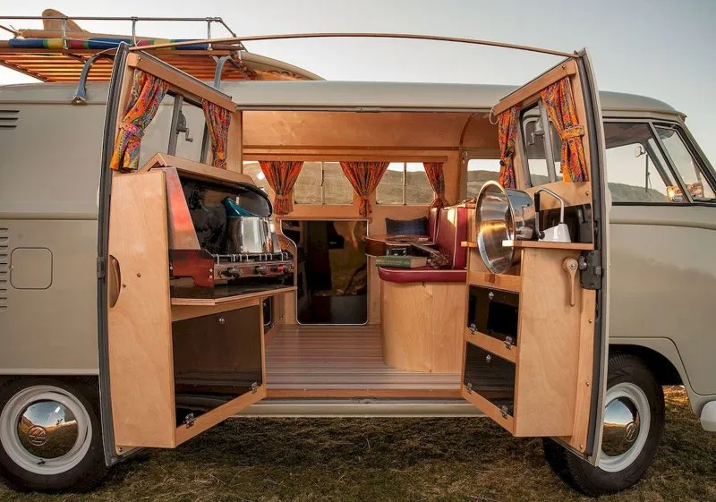 VW lt 40 Camper интерьер