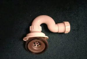 С коленным сифоном