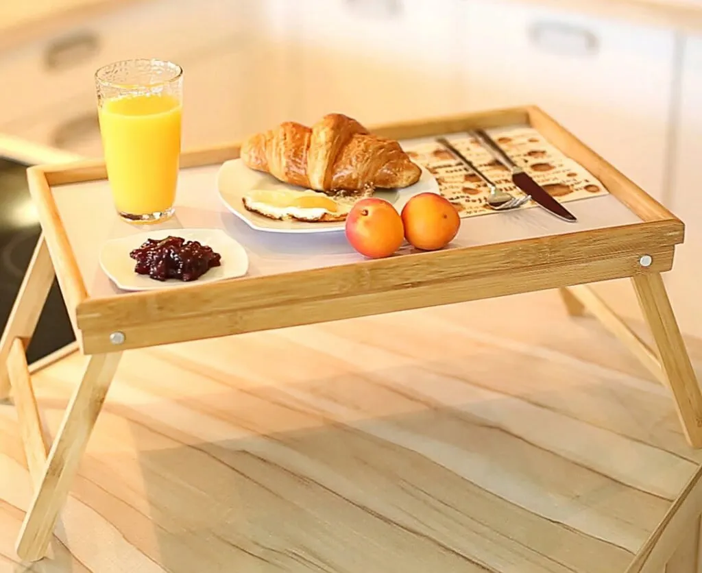 Столик для завтрака своими руками