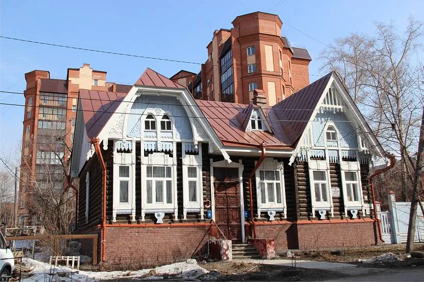 Дополнительные боковые фронтоны Дополнительные боковые фронтоны