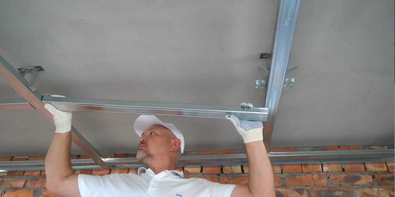 Подвесной потолок своими руками: как сделать, расчеты, составление проекта и инструкция