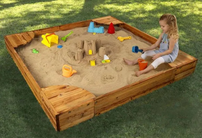 игровая песочница для детей на даче своими руками