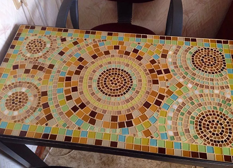 Мозаика - Декор старого стола своими руками