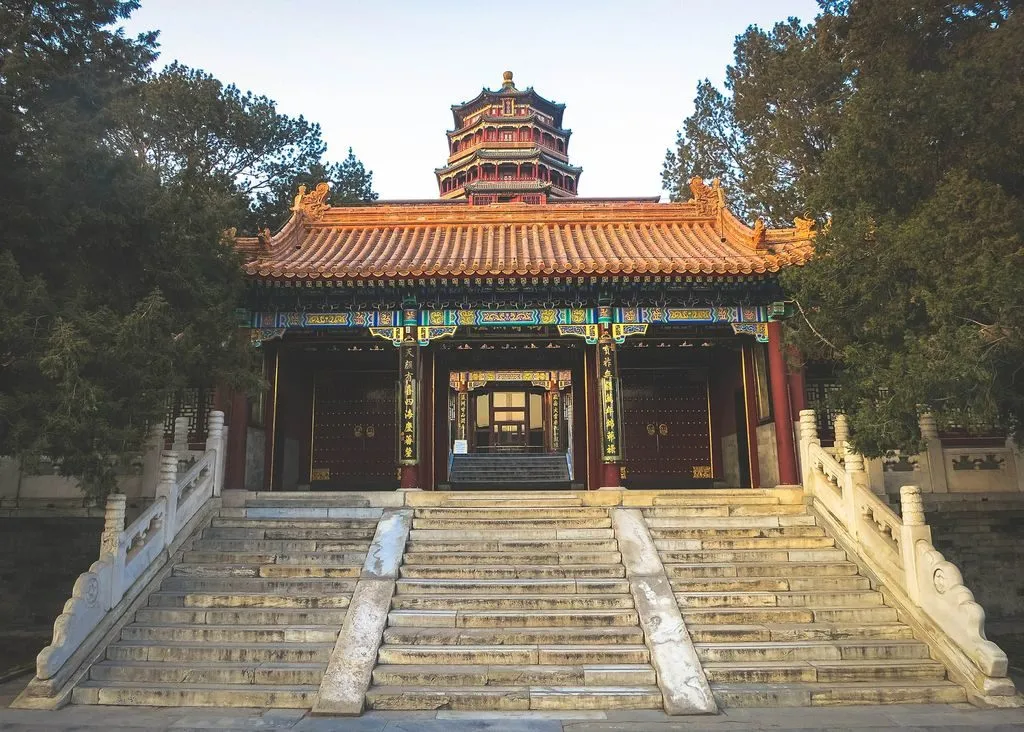 Восточная пагода