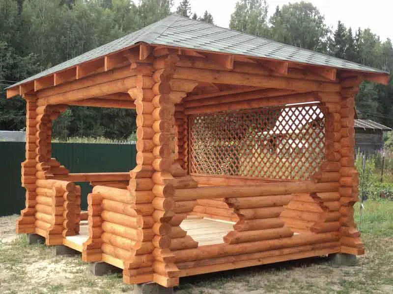 Беседка из бревна