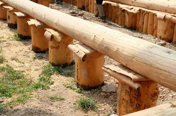 недостатки-деревянного-фундамента