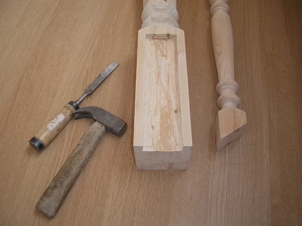 Изготовление столбов и балясин своими руками фото