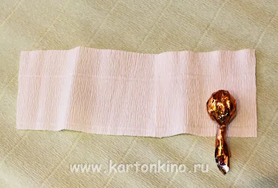 Ромашки из конфет своими руками