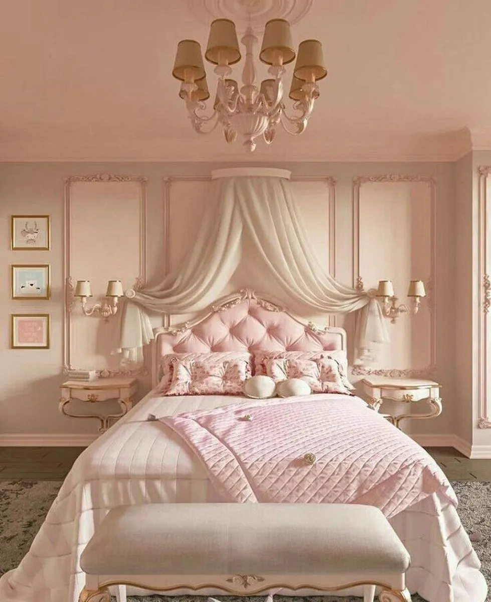 Нежно-розовая спальня