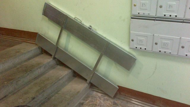 Откидные пандусы в подъезд: виды, кто Откидные пандусы в подъезд: виды, кто