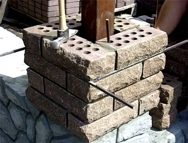 кладка кирпичного столба