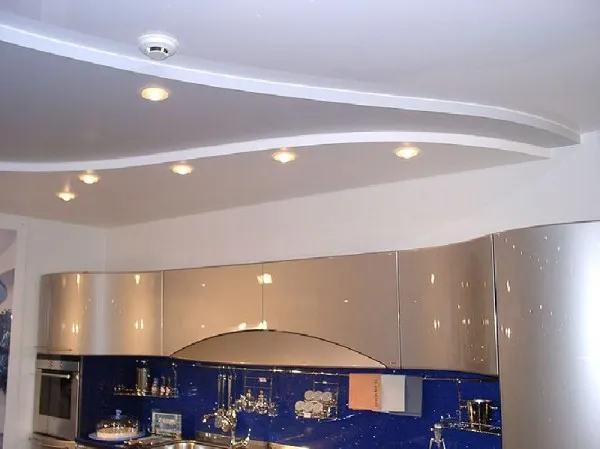 ваш потолок будет выглядеть под стать дизайну всей кухни