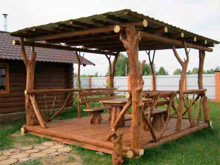 Беседка в деревенском стиле