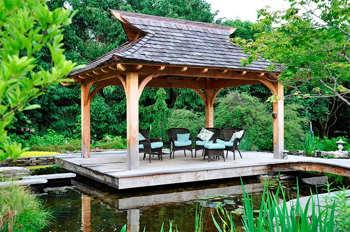 Навес-беседка в восточном стиле