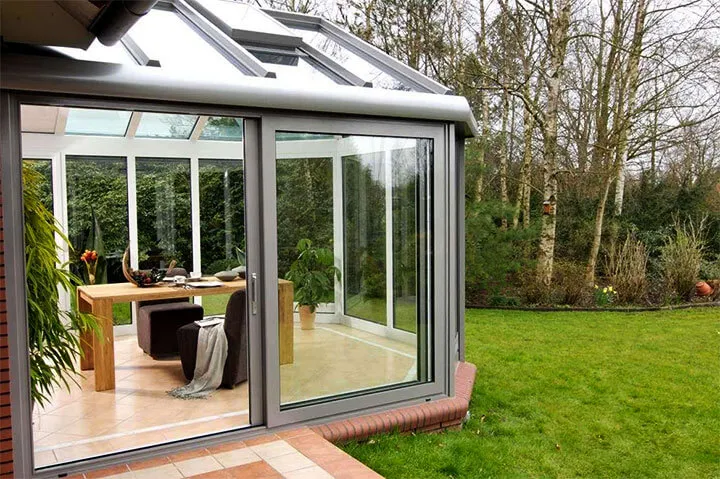 Веранда с панорамным остеклением