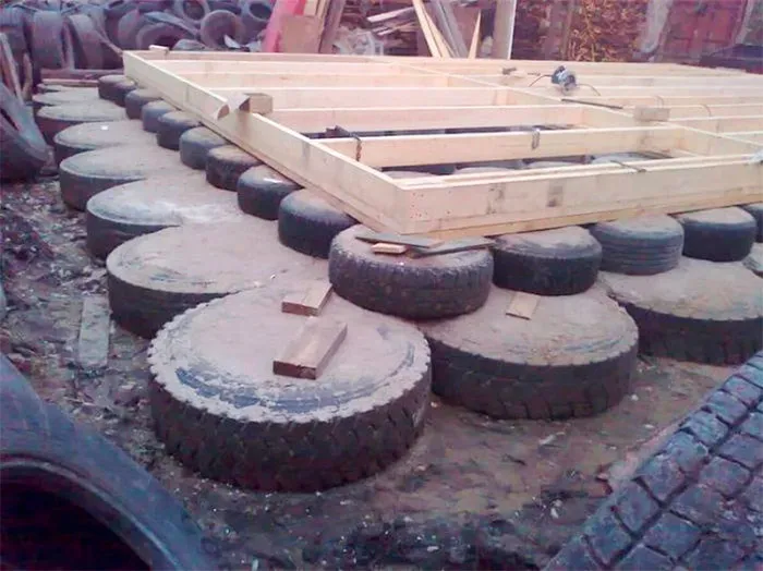 Основание из подручных материалов