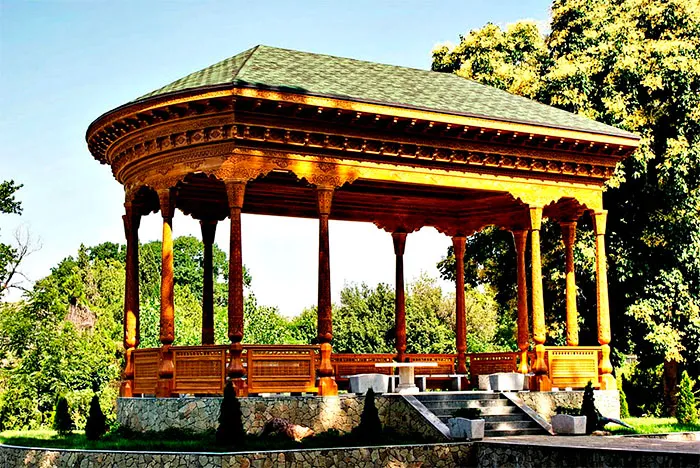 Сооружение в стиле Модерн