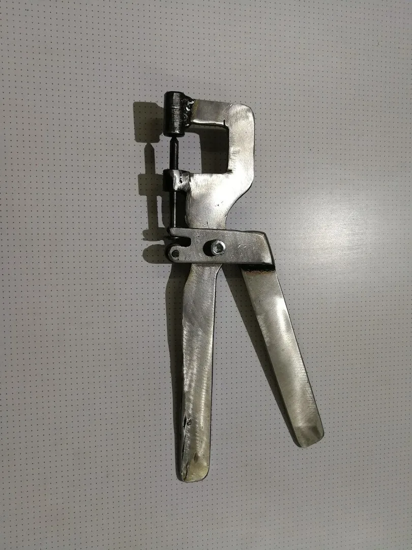 Просекатель для профиля гипсокартона своими руками