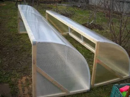 Теплица хлебница из поликарбоната своими руками: чертежи, размеры