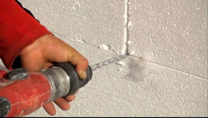 Обшивка стен пенопластом изнутри