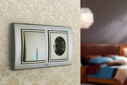 Розетка и выключатель в одном корпусе