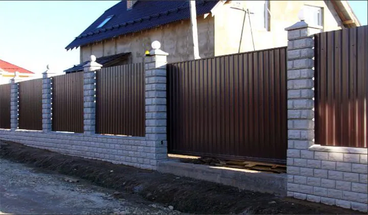 Забор из профнастила