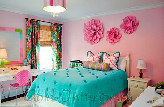 Бирюзовый цвет плюс розовые оттенки в спальне для девочек