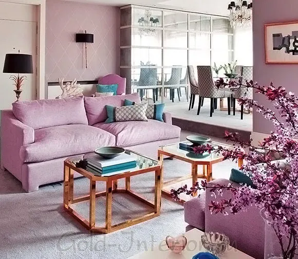 Сиреневый и бирюзовый цвет в интерьере гостиной