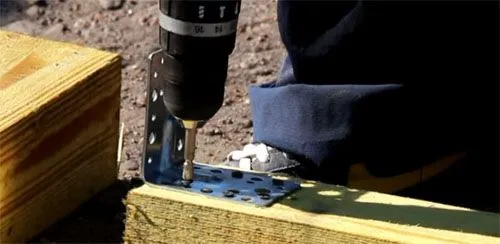 Сборка и крепление фундамента Части фундамента