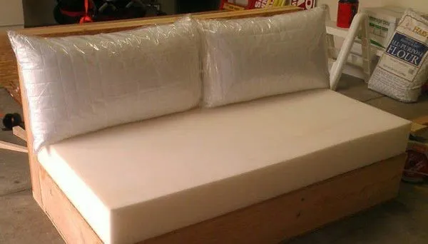 Сборка простого углового дивана