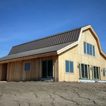 Post and Beam Modern Farmhouse