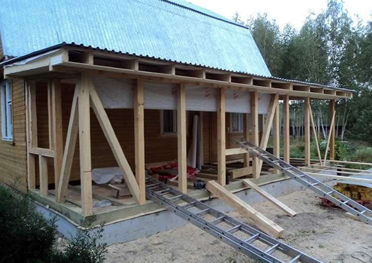 Как пристроить веранду к дому своими