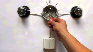 Как подключить двойной выключатель видео