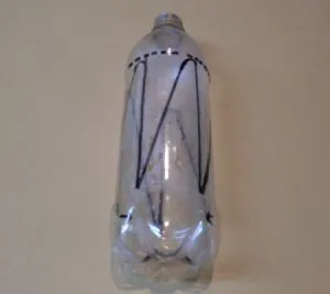 как сделать вертушку из бутылки 1