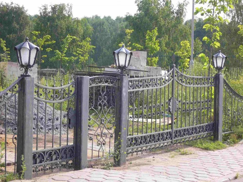 кованый из металла