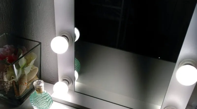 Туалетный столик с зеркалом в Туле