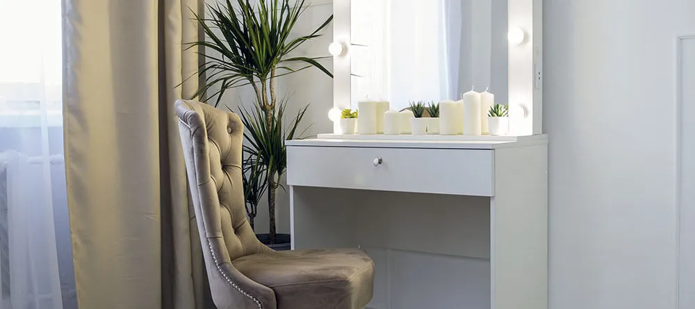 Гримерные-столики-для-вижажиста-с-подсветкой_0001_L59A9484